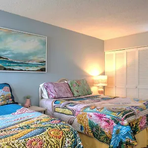  Apartment Inviting Virginia With Community Pool